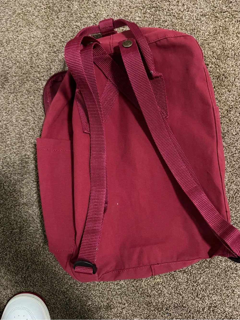 Fjallraven Kånken Backpack in Burgundy Red